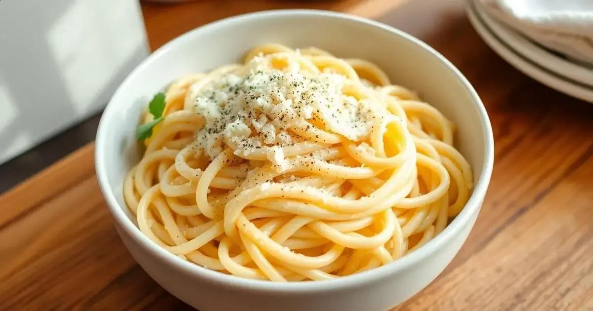 Fettuccine alfredo tradicional — Mediterranean Diet Hub